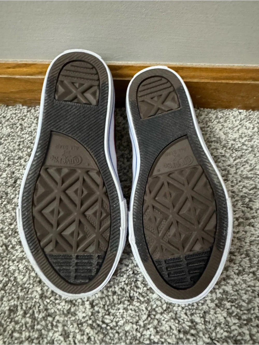 Girls Converse Black Star Slip-On Sneakers with Red Trim Like New Size 11